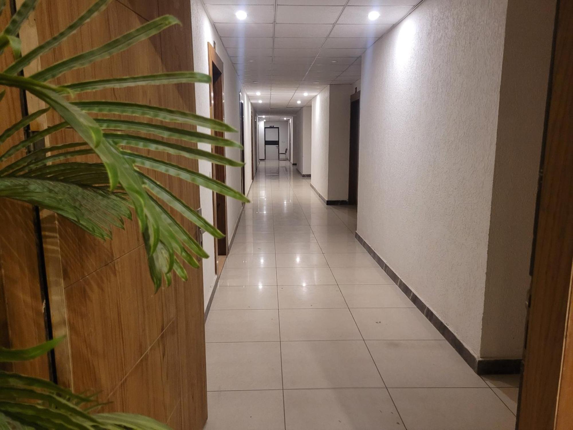 The Aura Grand Hotel & Banquet - A Unit Of Sitara Kollection Hotels Rohtak Kültér fotó